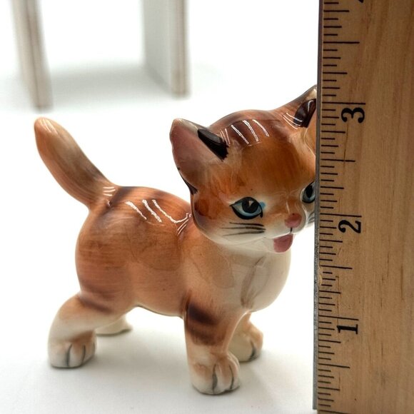 Vtg orange tabby statue standing kitten Cat Figurine Blue Eyes Japan - Picture 12 of 14